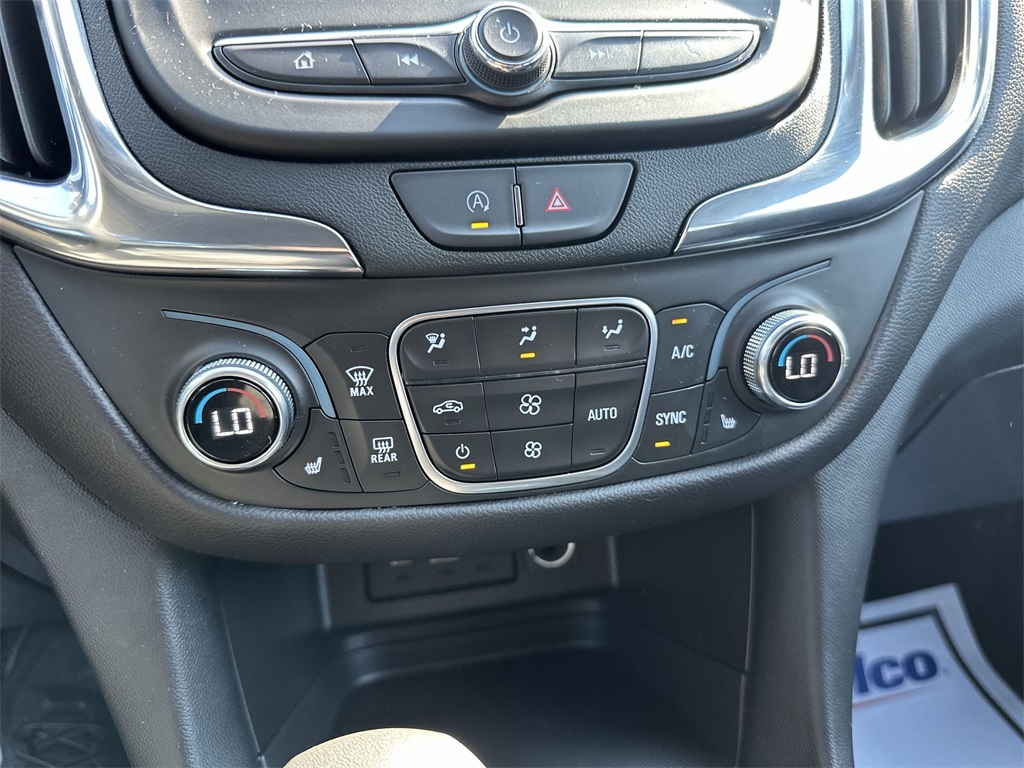 2023 Chevrolet Equinox LT photo 17