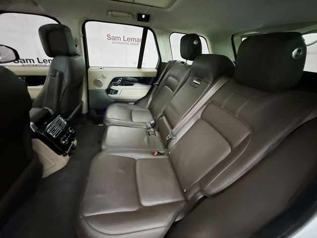 2020 Land Rover Range Rover HSE photo 24