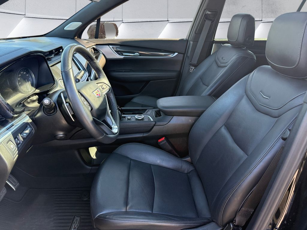 2023 Cadillac XT6 Sport photo 7