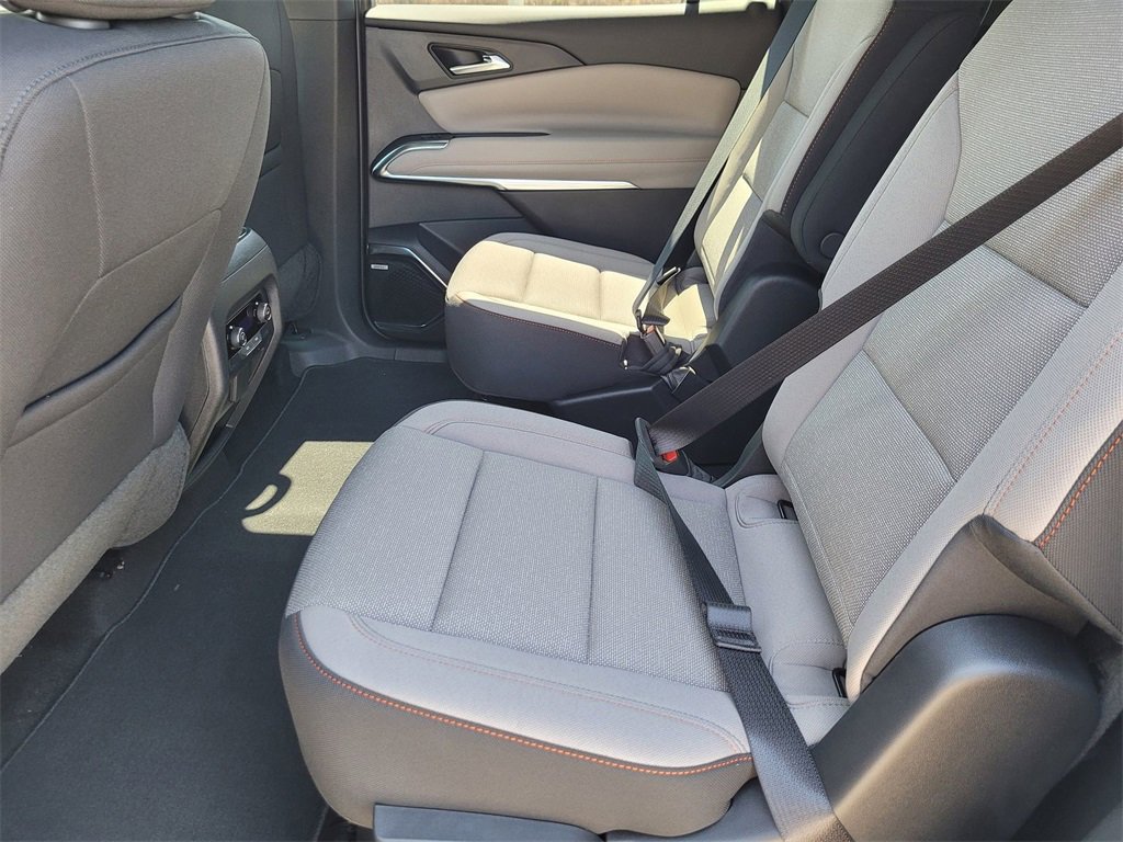 2026 Chevrolet Traverse photo 7