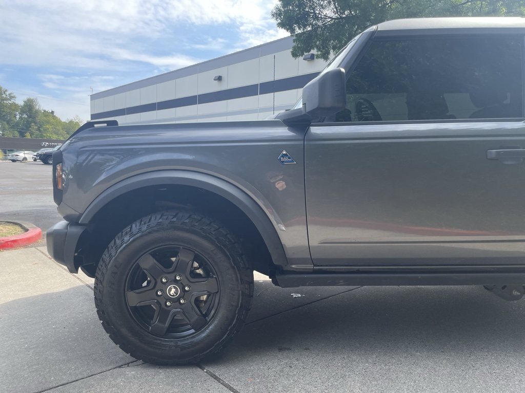2023 Ford Bronco Black Diamond photo 6