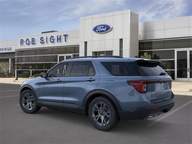 2026 Ford Explorer photo 3