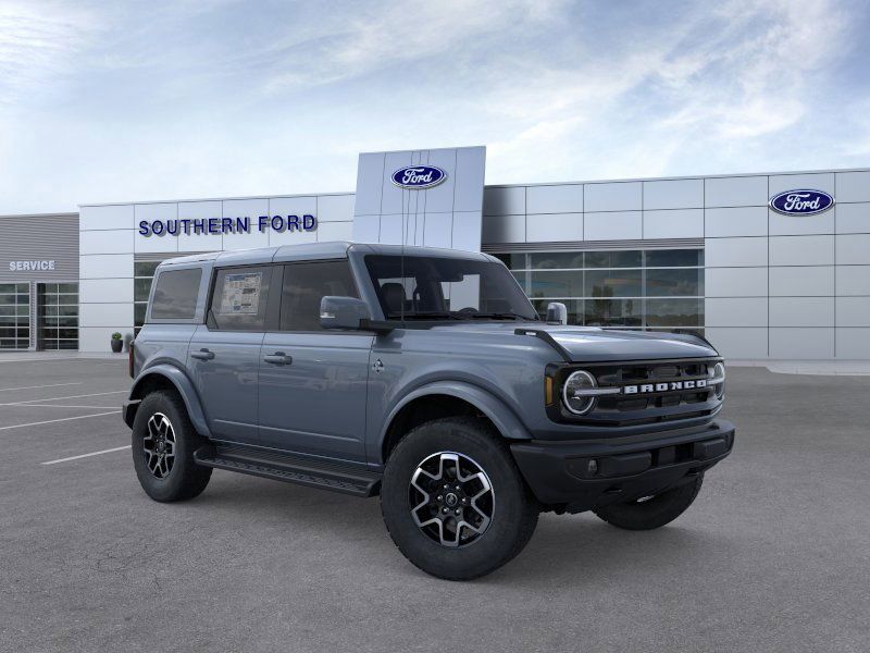 2025 Ford Bronco Outer Banks photo 6