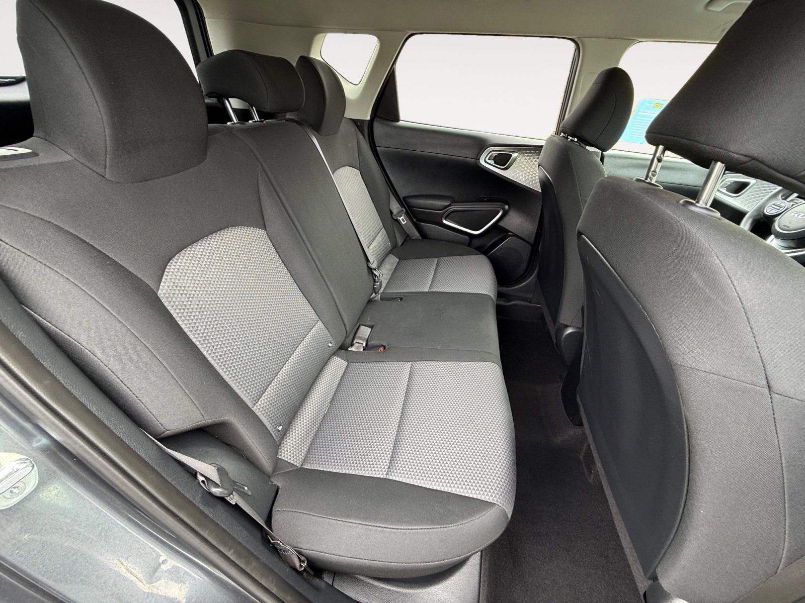 2023 Kia Soul LX photo 16