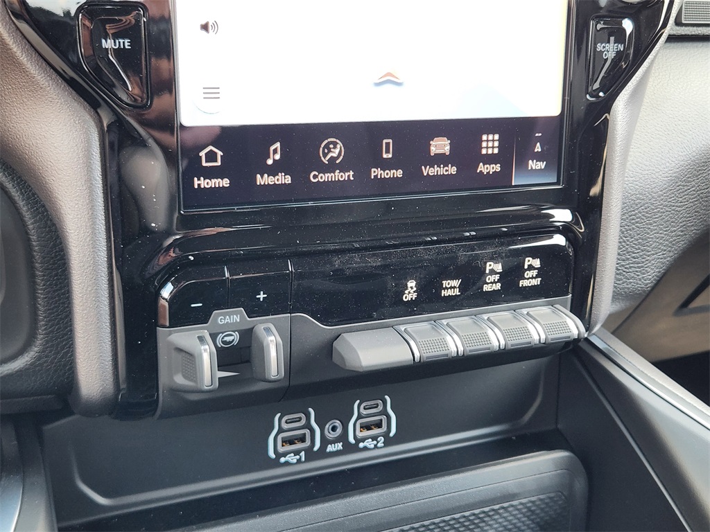 2026 Ram 2500 Big Horn photo 12