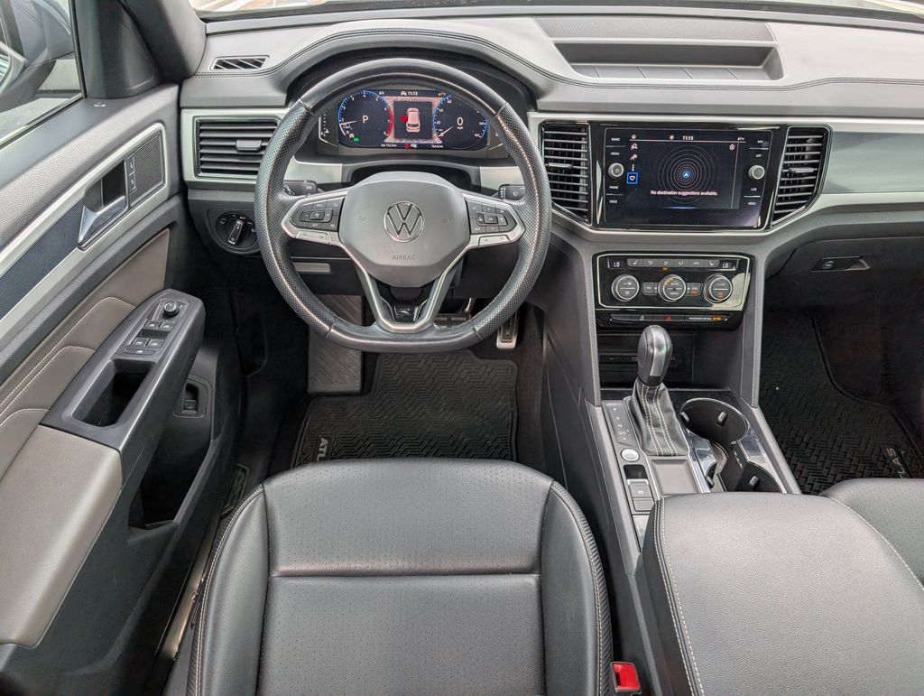 2021 Volkswagen Atlas Cross Sport V6 SEL R-Line photo 3
