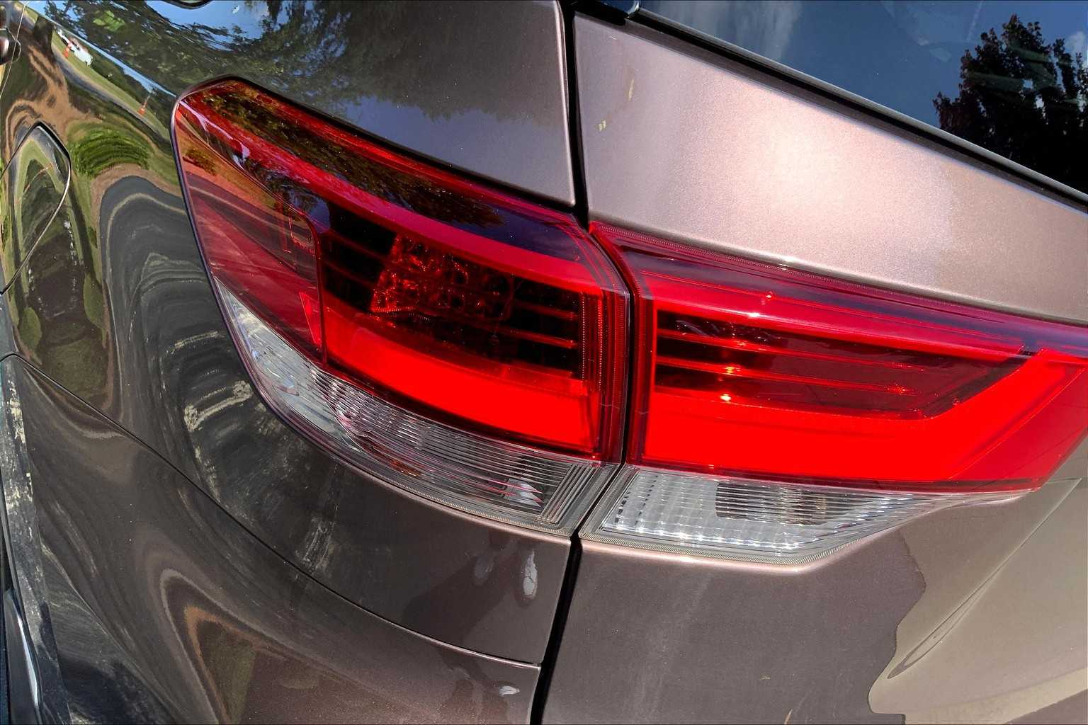 2017 Toyota Highlander XLE photo 26