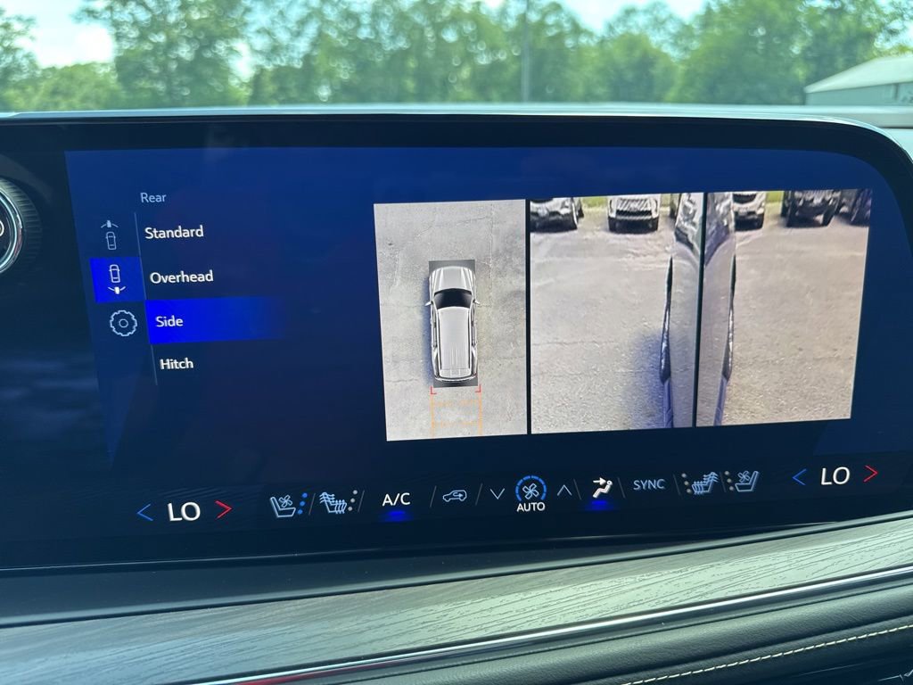 2025 Chevrolet Tahoe Premier photo 29