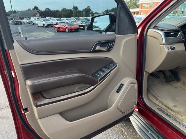 2017 Chevrolet Tahoe LT photo 4