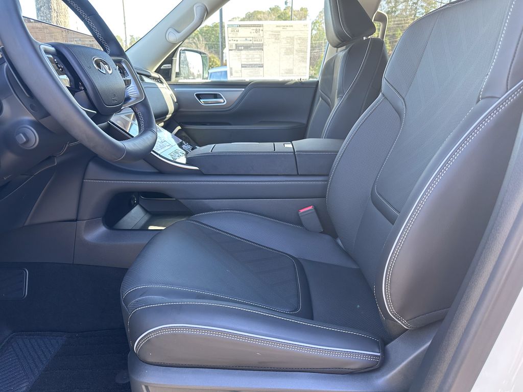 2025 Infiniti QX80 Luxe photo 19