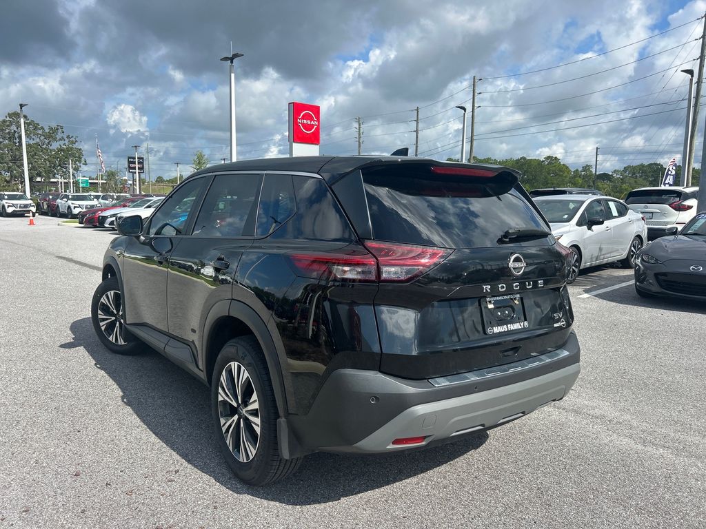 2023 Nissan Rogue SV photo 4