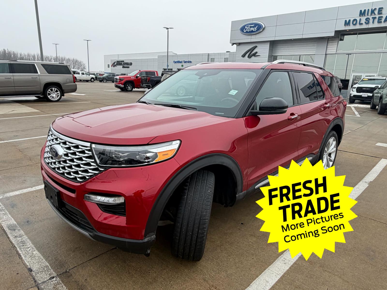 2024 Ford Explorer Platinum's photo