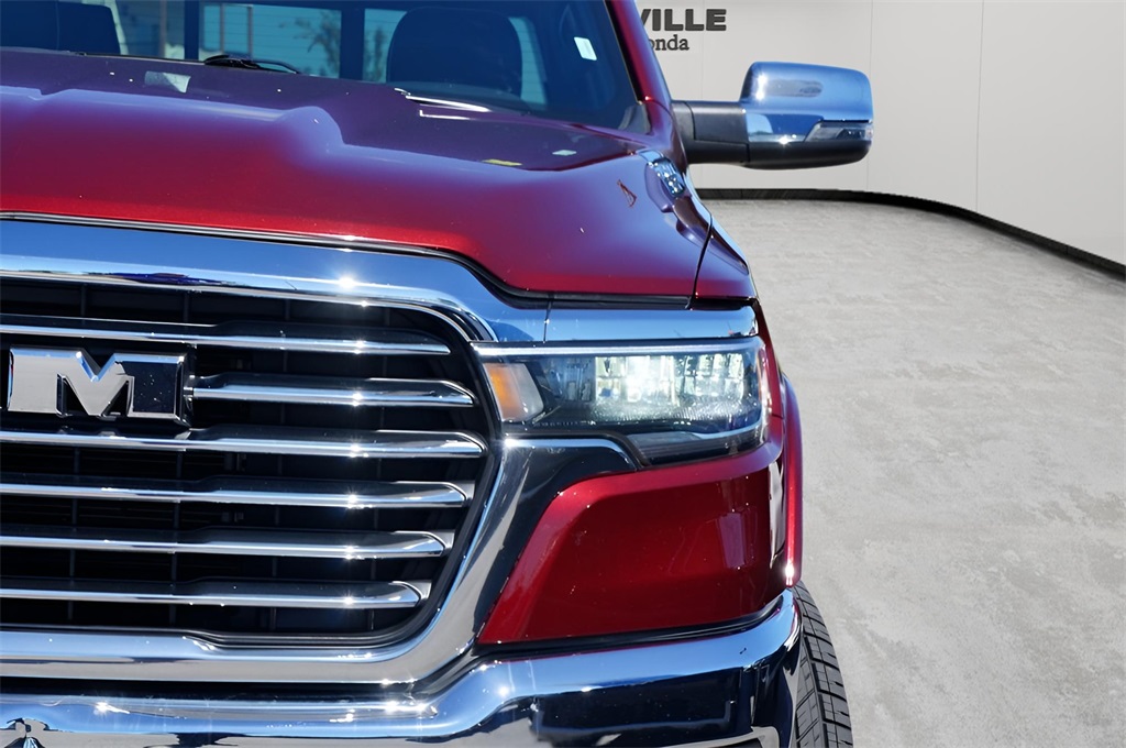 2025 Ram 1500 Laramie photo 3