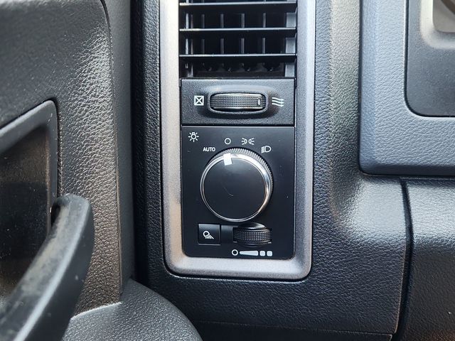 2016 Ram 1500 Tradesman photo 28