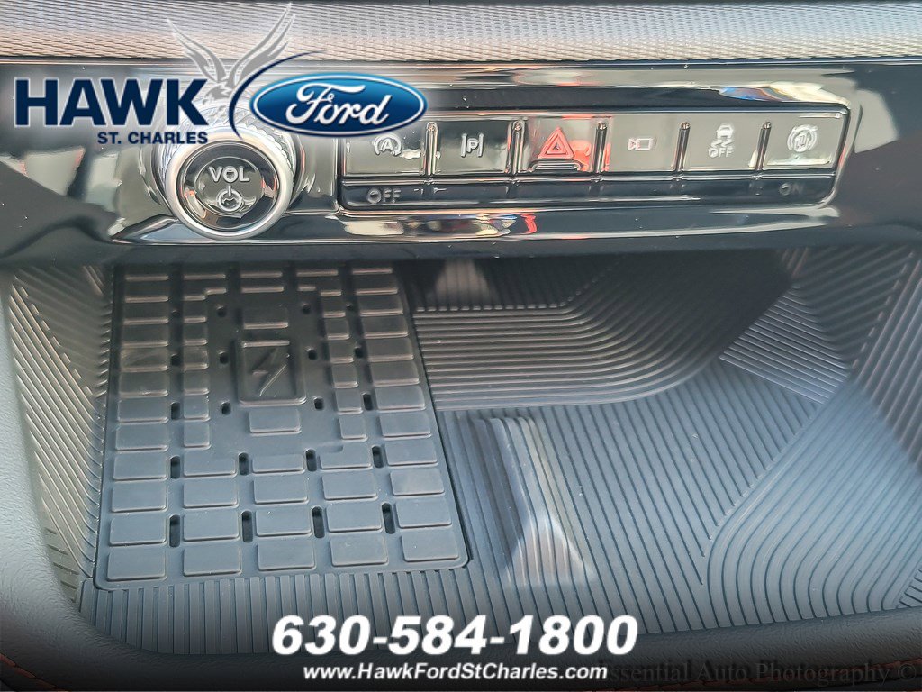 2025 FORD EXPLORER - Image 17