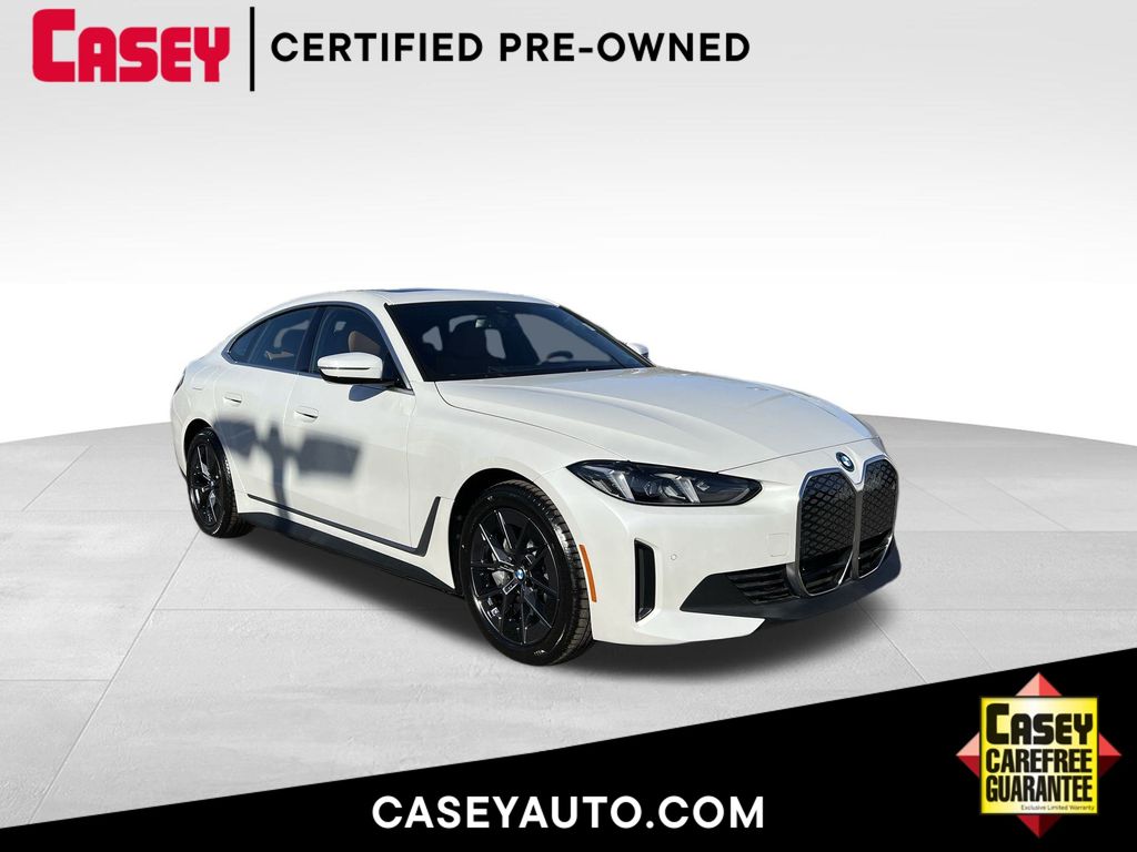 2025 BMW i4 40's photo