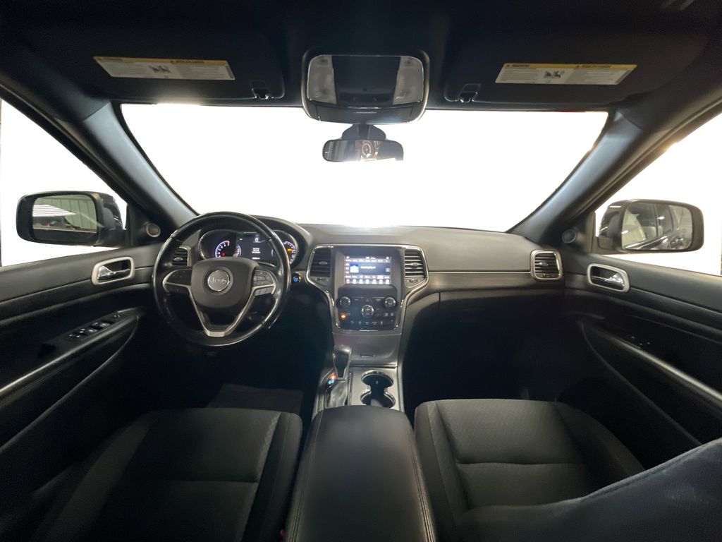 2020 Jeep Grand Cherokee Laredo E photo 12