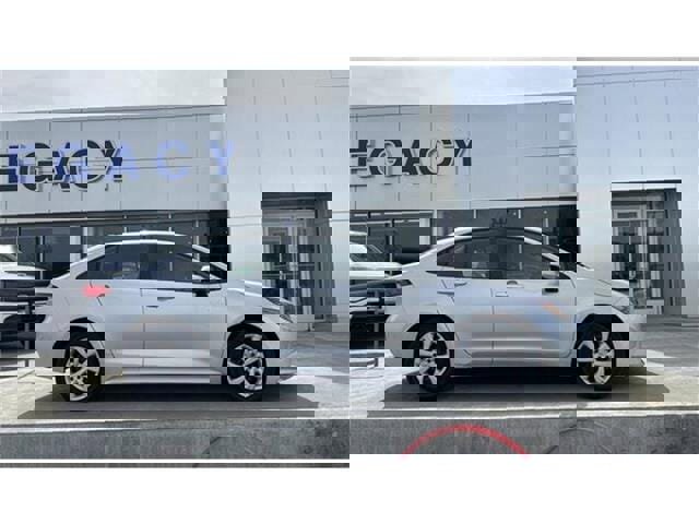 2020 Toyota Corolla LE photo 3