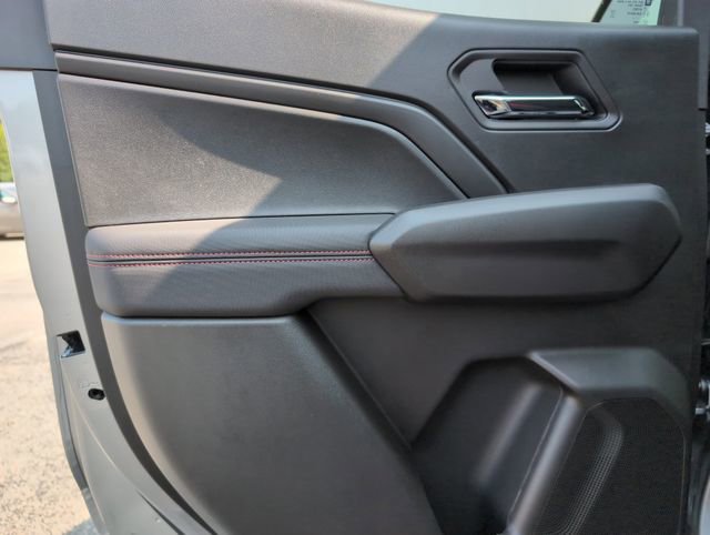 2025 Chevrolet Colorado Z71 photo 27