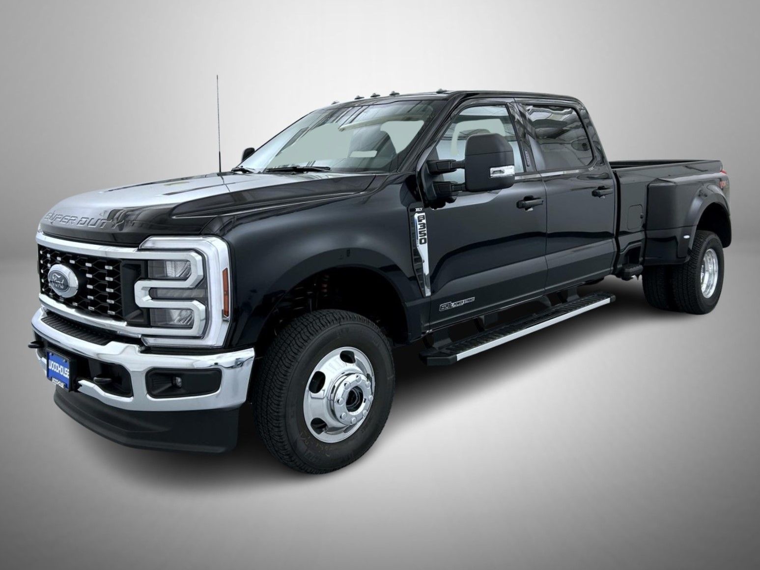 2026 Ford F-350 Super Duty XLT's photo