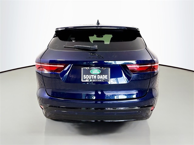 2024 Jaguar F-PACE P250 R-Dynamic S photo 6