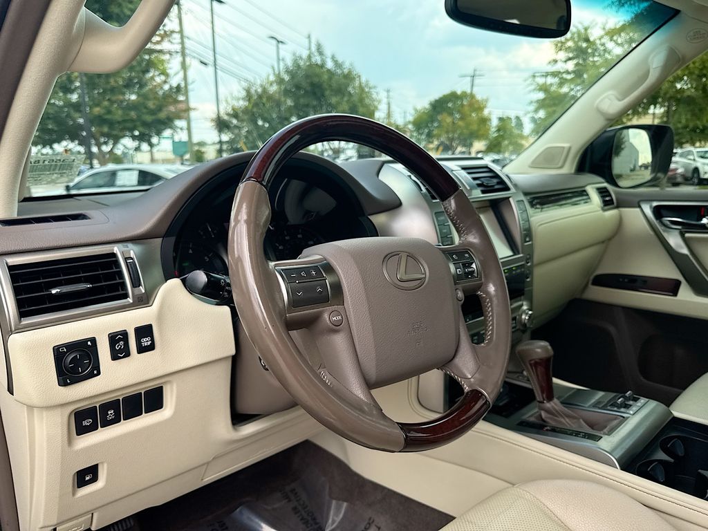 2018 Lexus GX 460 photo 18