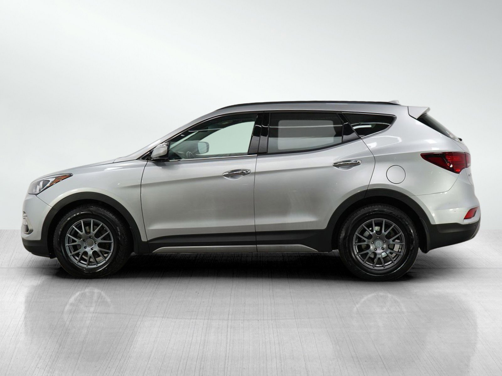 2018 Hyundai Santa Fe Sport 2.0T Ultimate photo 2