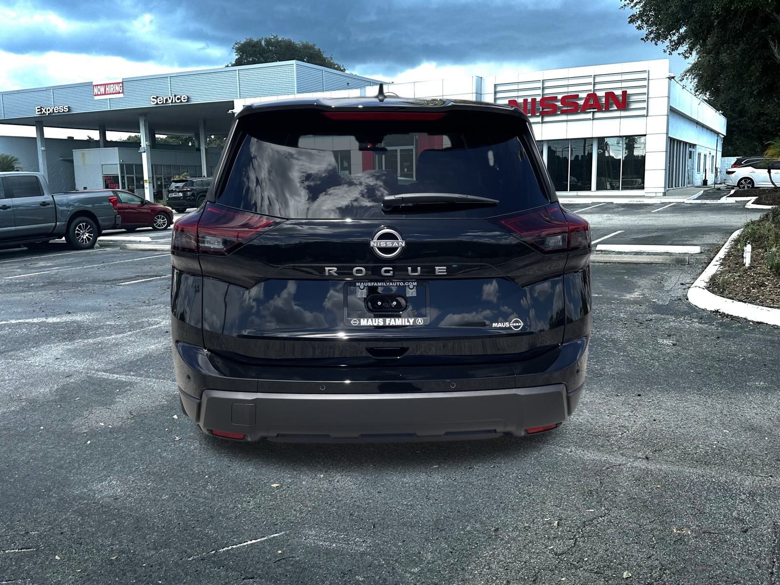 2026 Nissan Rogue S photo 3