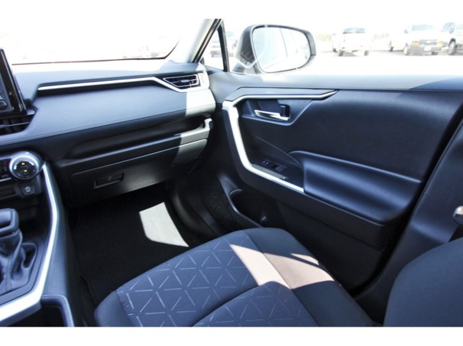 2022 Toyota RAV4 XLE Green at TX Auto Group