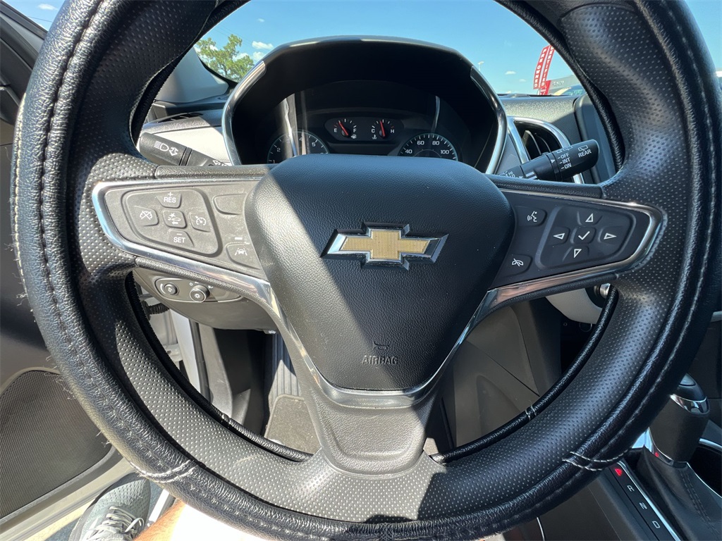 2021 Chevrolet Equinox LS photo 19
