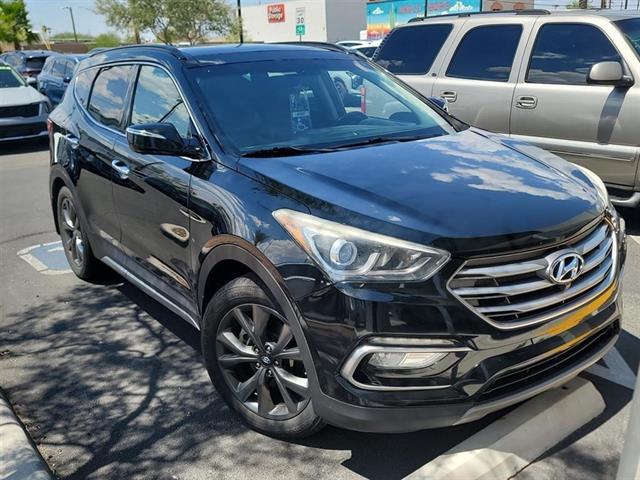 2017 Hyundai Santa Fe Sport 2.0T Ultimate photo 2