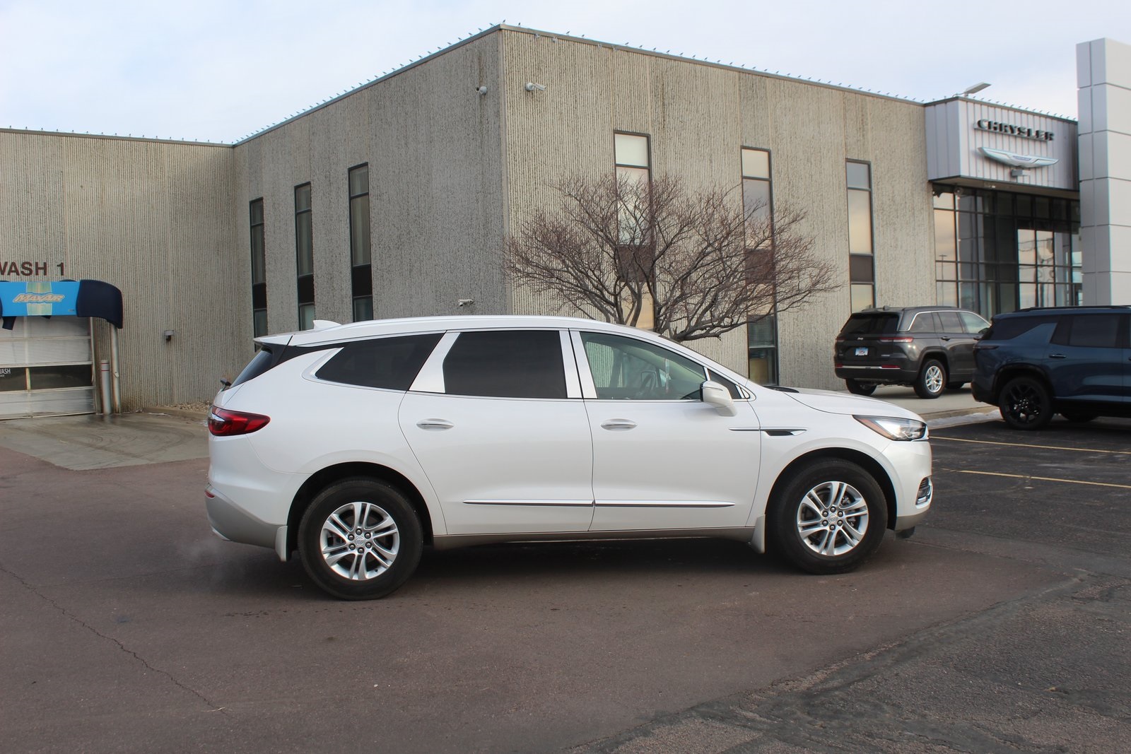 2021 Buick Enclave Essence's photo