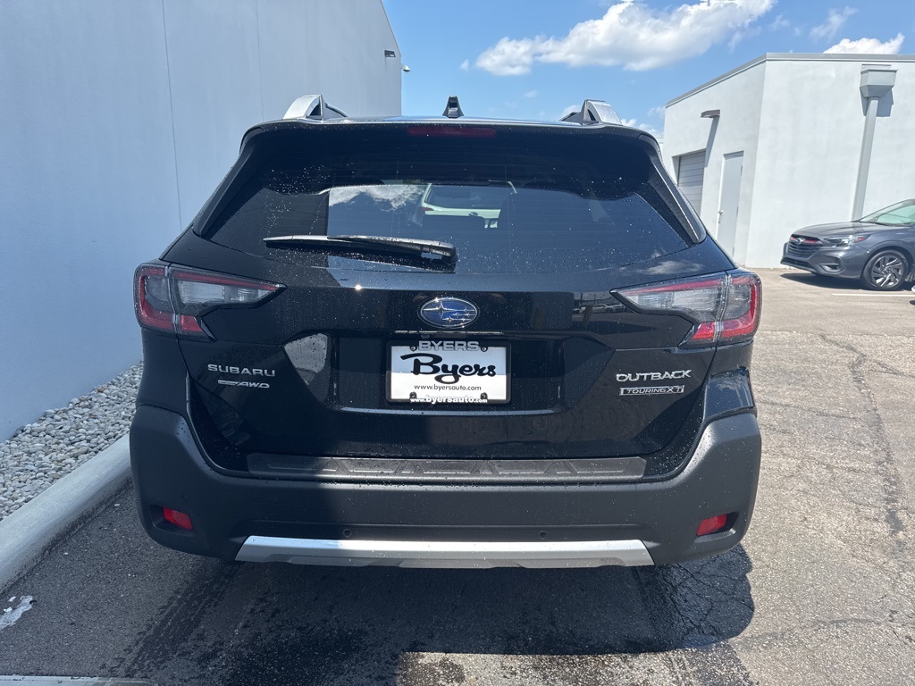 2025 Subaru Outback Touring XT photo 3