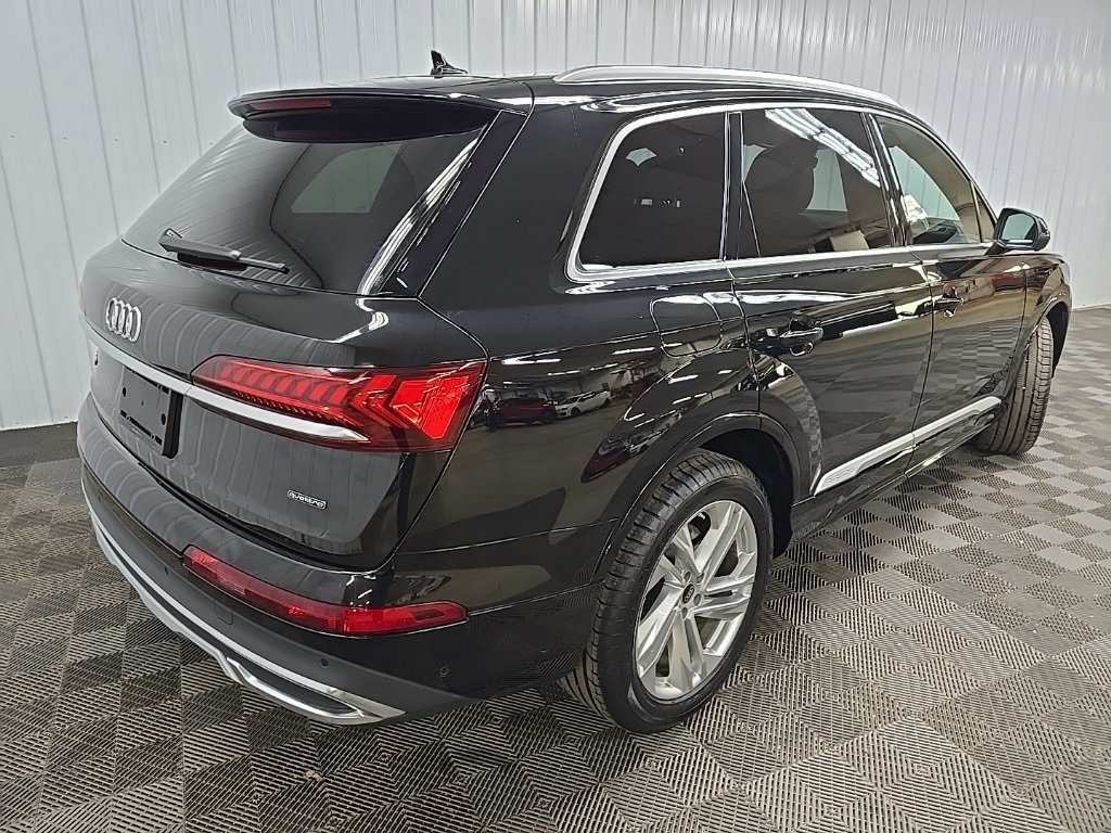 2023 Audi Q7 55 Premium Plus photo 10