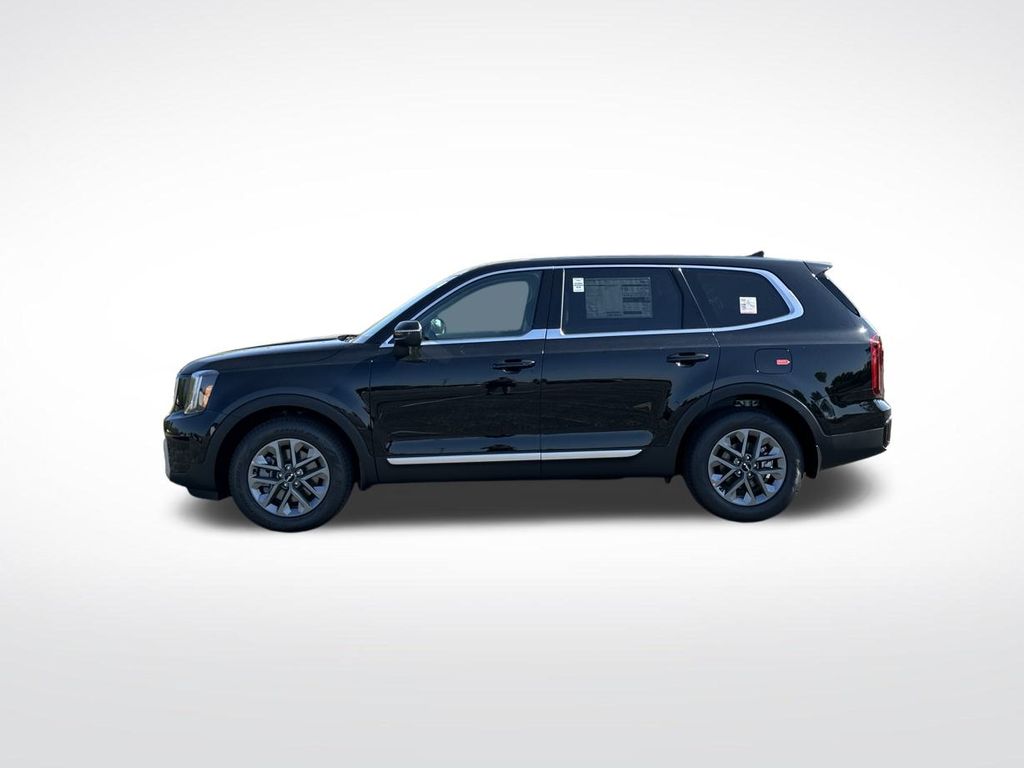 2025 Kia Telluride LX photo 2