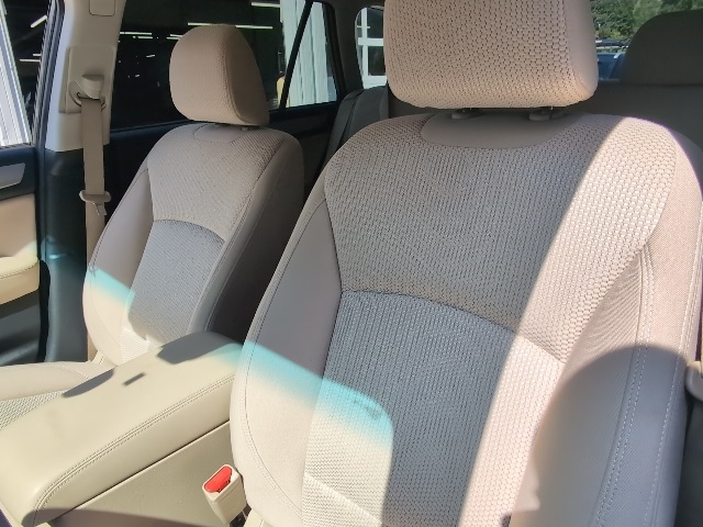 2019 Subaru Outback 2.5i Premium photo 12