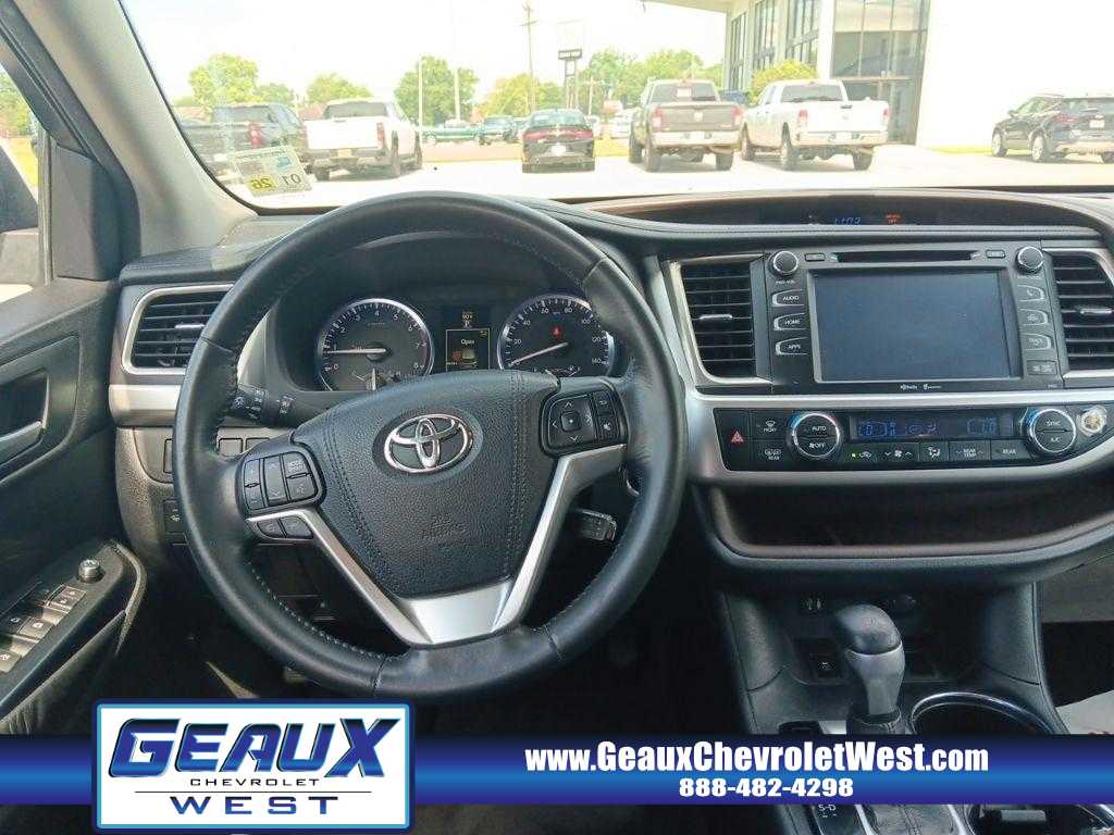 2015 Toyota Highlander XLE photo 6