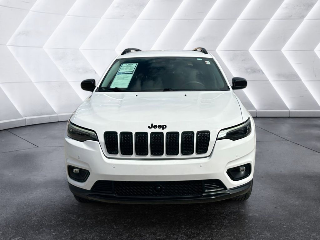 2023 Jeep Cherokee Altitude Lux photo 2