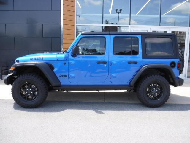 2025 Jeep Wrangler Willys photo 2