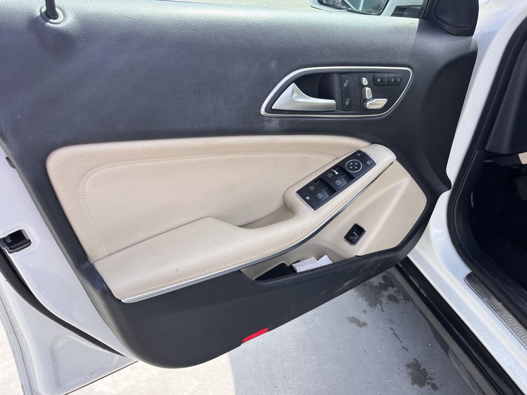 2018 Mercedes Benz GLA 250 photo 6