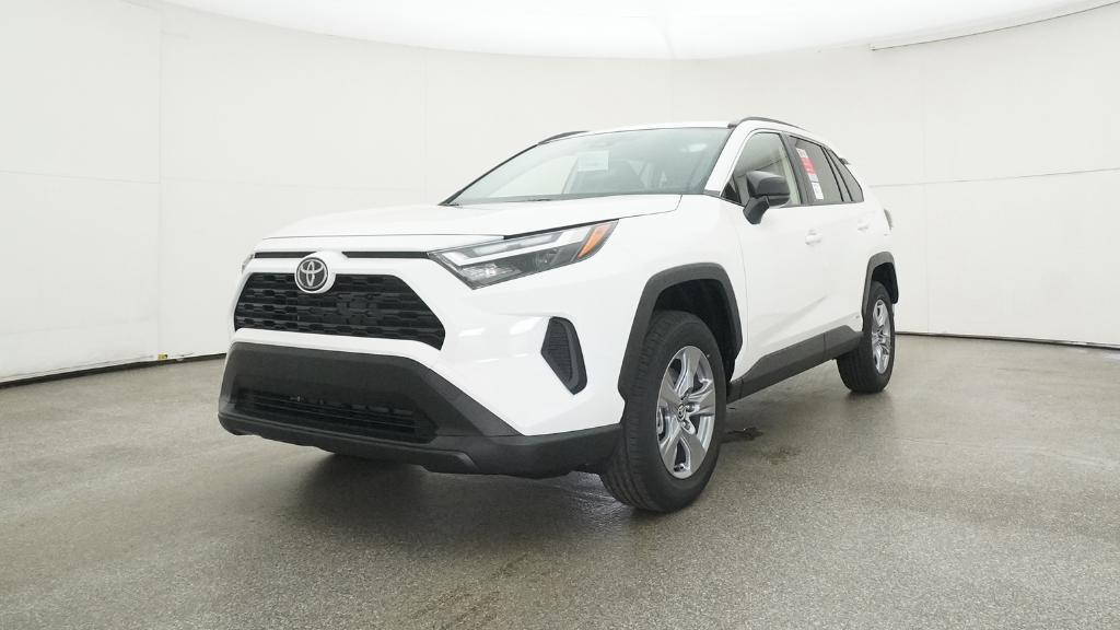 2025 Toyota RAV4 Hybrid LE photo 3