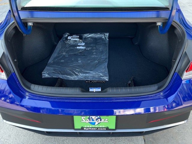 2024 Hyundai Elantra SEL photo 35