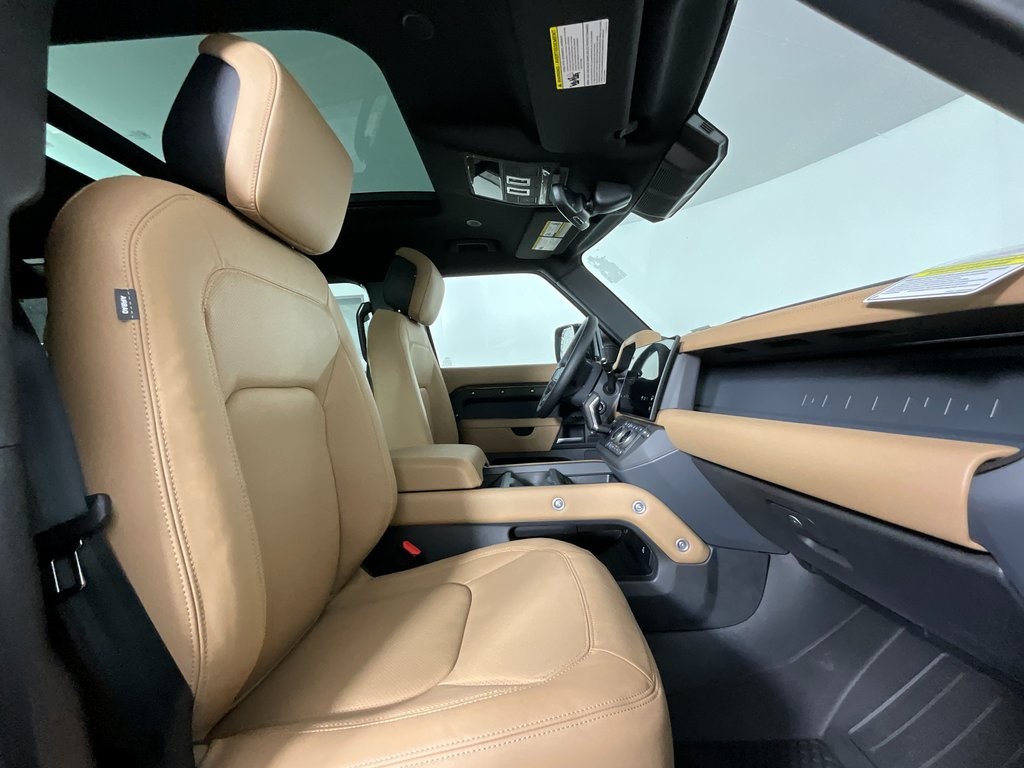 2026 Land Rover Defender 110 X photo 3
