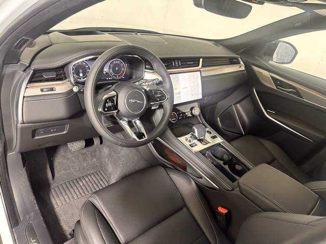 2026 Jaguar F-PACE P250 R-Dynamic S photo 14