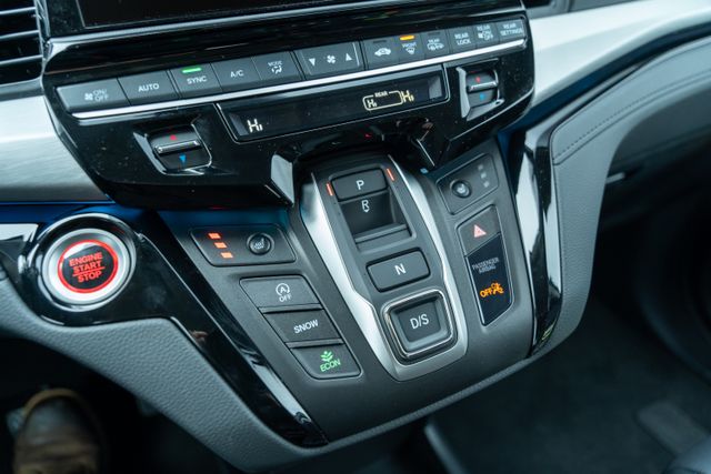 2026 Honda Odyssey Touring photo 35