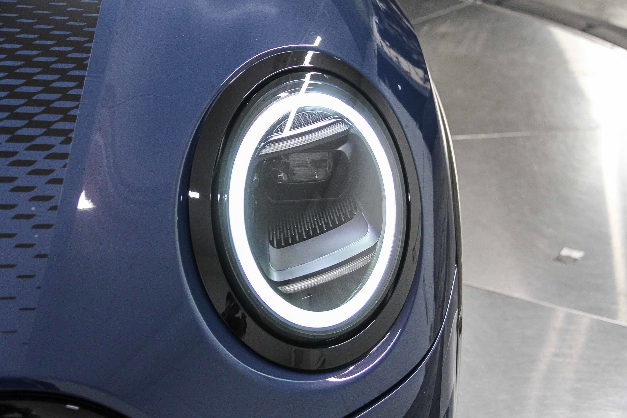 2026 Mini Cooper Hardtop S 4 Door Iconic photo 10