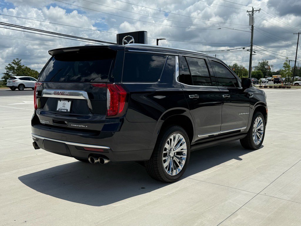 2021 Gmc Yukon Denali photo 2