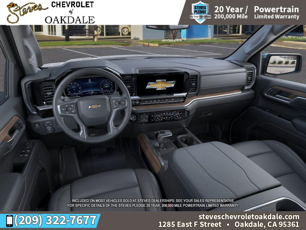2025 Chevrolet Silverado 1500 LT photo 13