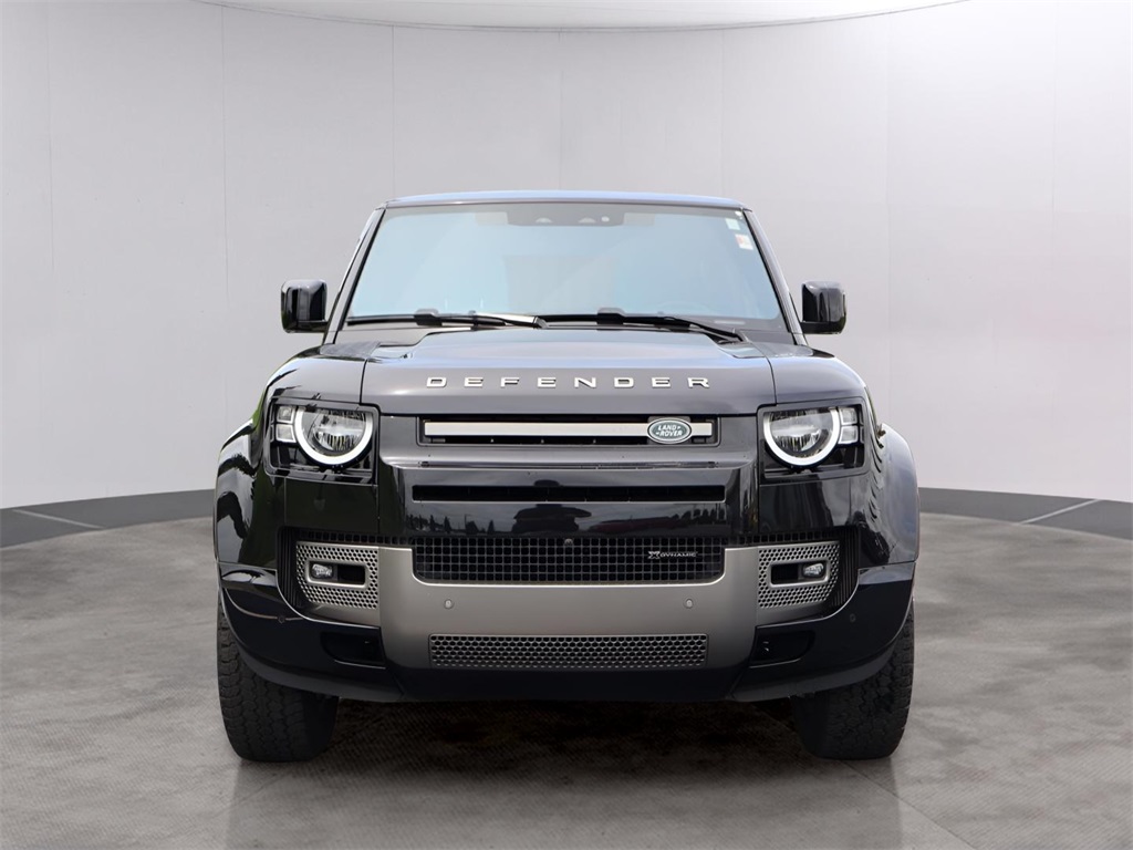 2022 Land Rover Defender 90 X-Dynamic S photo 2