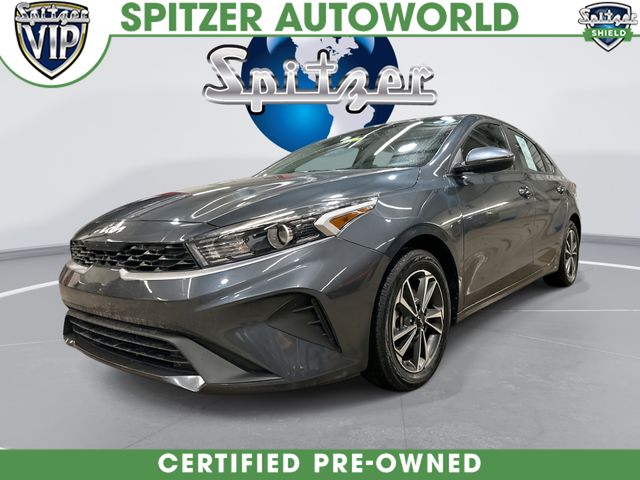 2024 Kia Forte LXS's photo